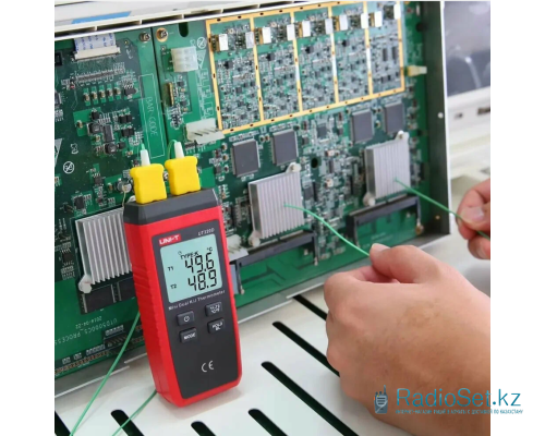 Двухканальный цифровой контактный термометр UNI-T UT320D